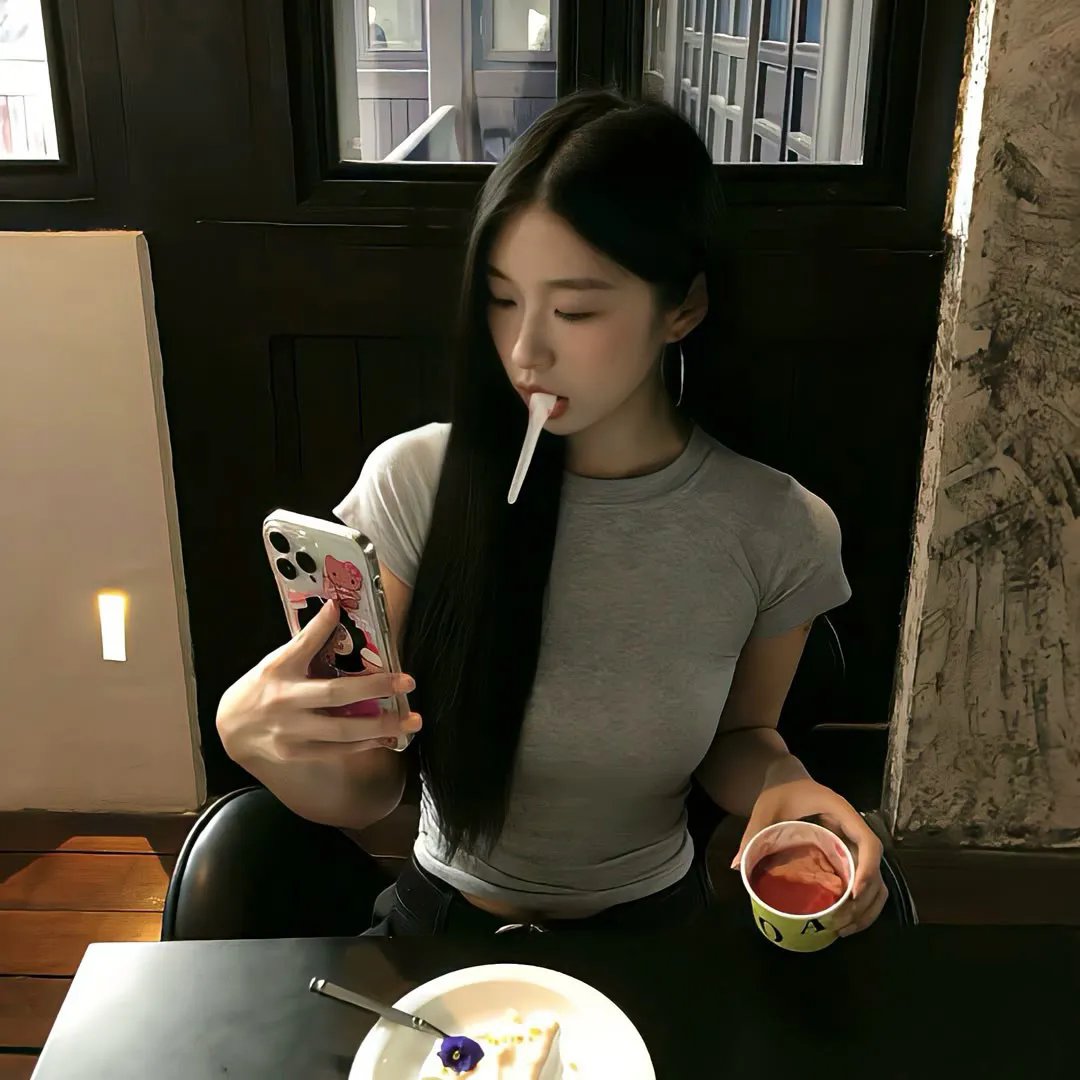 张雨薇